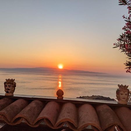 U Castiddanu Lägenhet Taormina Exteriör bild